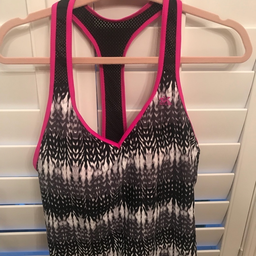 New, no tags swimwear top with built in bra